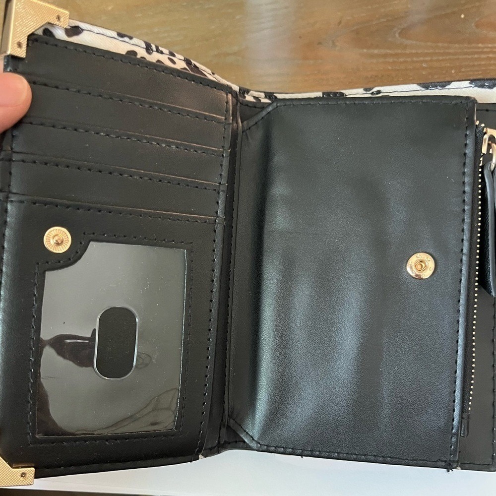 Jessica Simpson wallet black‎ vegan leather - Picture 3 of 5